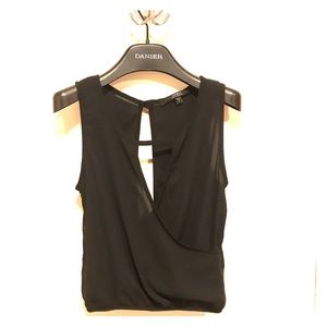 Guess blouse. Black.